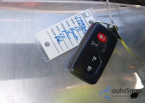 2012 Toyota Prius Three из США, поврежденный, VIN JTDKN3DU2C1502144